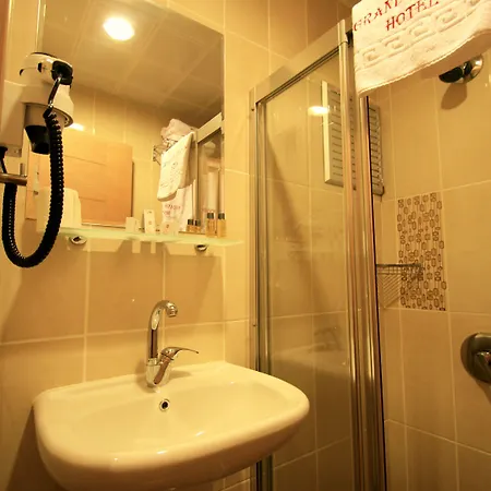 Otel Grand Zeybek 3*