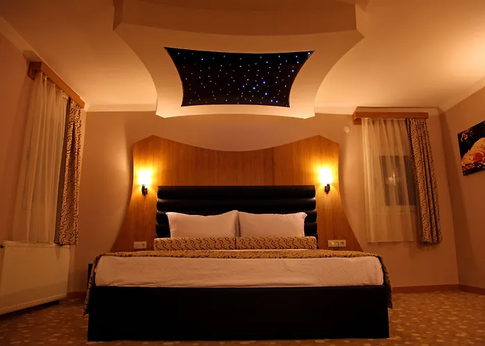 Hotel Grand Zeybek 3*