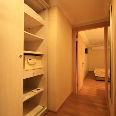 Hotel Grand Zeybek 3*