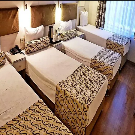 Hotel Grand Zeybek 3*