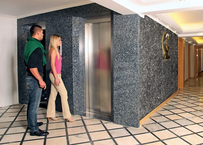 Отель Grand Zeybek 3*