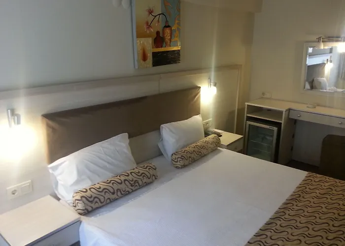 Grand Zeybek Hotel 3*